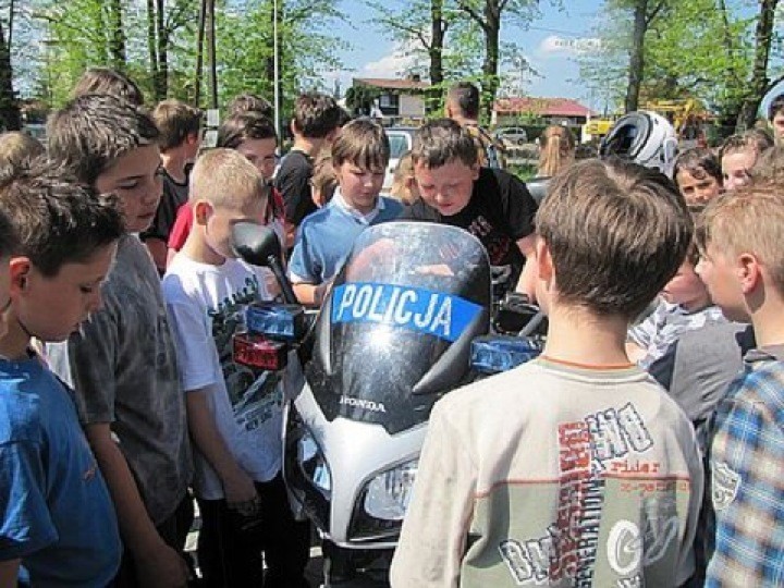 Policja w Lublińcu przeprowadziła w Sierakowie Śląskim akcję &quot;Zachowaj trzeźwy umysł&quot;