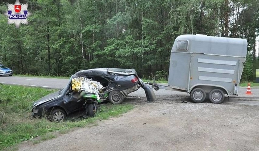 Tragiczny wypadek w powiecie bialskim. Dwie osoby nie...