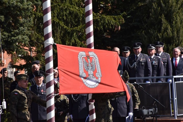 Uroczysta zbiórka z udziałem żołnierzy, pracowników cywilnych i zaproszonych gości odbyła się w przeddzień święta 22 Bazy Lotnictwa Taktycznego w Malborku.