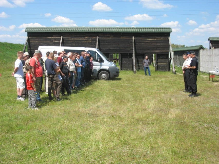 Bialscy policjanci walczyli na strzelnicy sportowej o puchar...