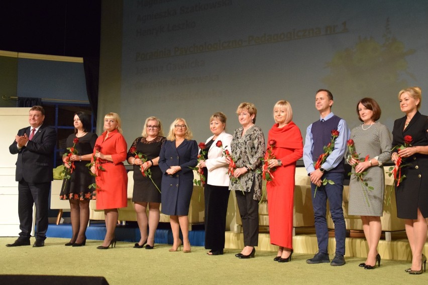 Nagrody dla elbląskich nauczycieli z okazji Dnia Edukacji Narodowej