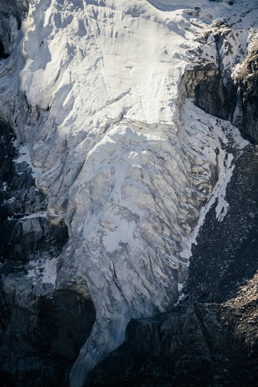 Andrzej Bargiel w bazie pod Everestem