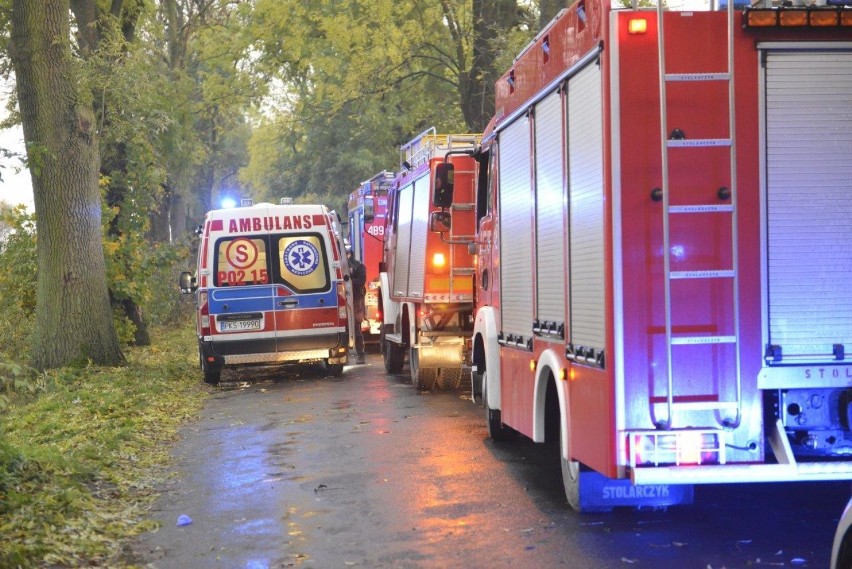 Wypadek w okolicach Karmina. Trzy osoby trafiły do szpitala