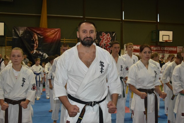 Około 150 karateków z Polski, Czech i Malty walczy o puchar prezydenta Sieradza