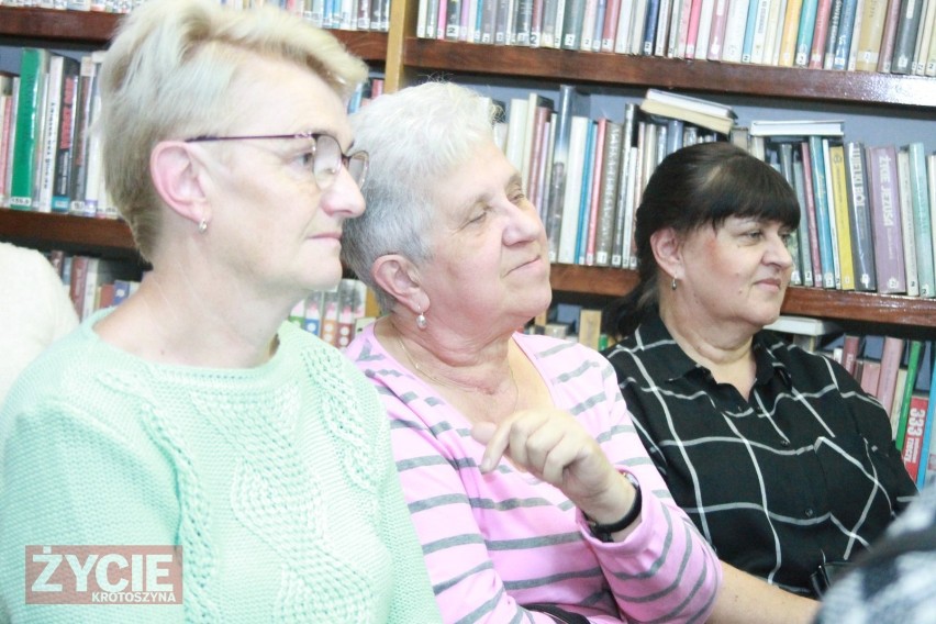 KULTURA: Jolanta Bartoś odwiedziła bibliotekę w Kobylinie [ZDJĘCIA]         