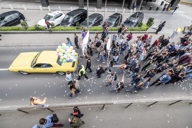 Juwenalia co roku były barwną imprezą, w czasie której bawiły się tysiące studentów poznańskich uczelni.