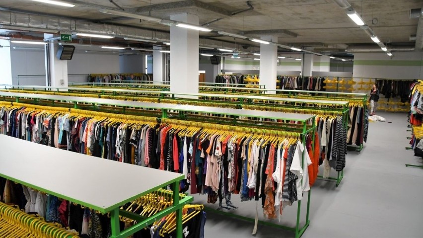 Sieć Modna Tania Odzież rozrasta się w Kielcach. Rusza czwarty - największy sklep [ZDJĘCIA] 