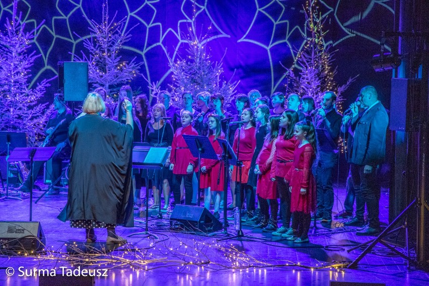 Z roku na rok na świąteczną nutę. Rozśpiewany finał warsztatów gospel w Stargardzie. Koncert w SCK