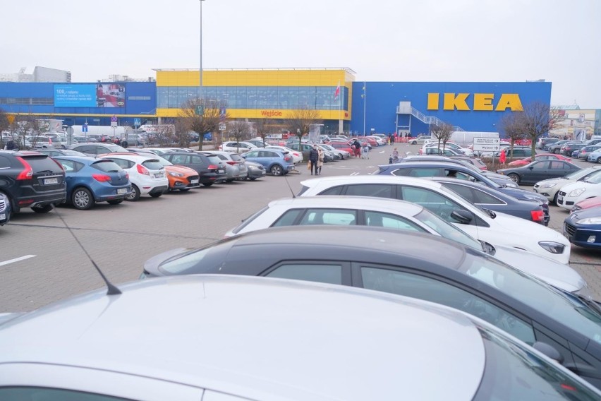 IKEA to największa na świecie przedsiębiorstwo zajmujące się...