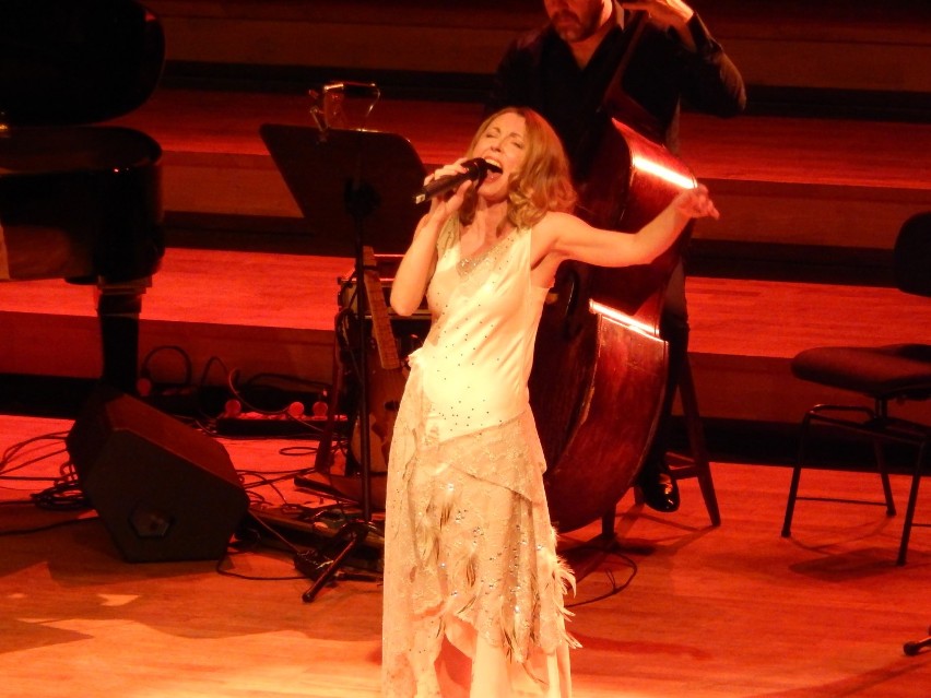 Dorota Lanton zaśpiewała francuskie piosenki o miłości w Filharmonii Opolskiej [wideo, zdjęcia]