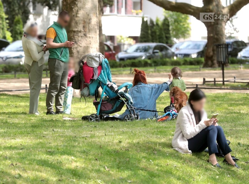 Maseczki ochronne od soboty nieobowiązkowe. Jeszcze ich używamy? 