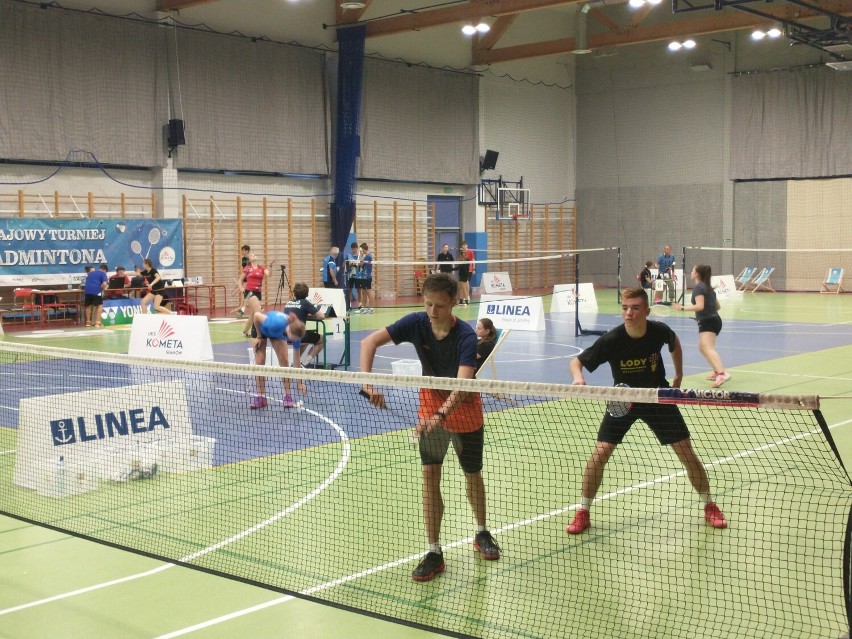 Na rozpoczęcie sezonu badmintonowego cztery medale dla zawodników z UKS Dwójka Bytów