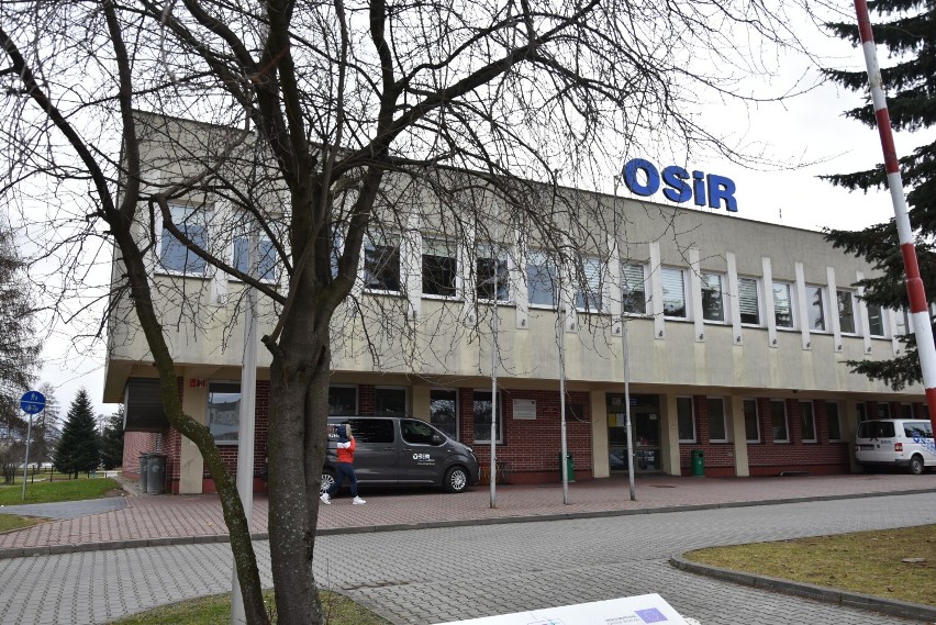 Gorlicki stadion czeka metamorfoza - nowe trybuny dla kibiców, bieżnie, a na hali OSiR lepszy dach i fotowoltaika