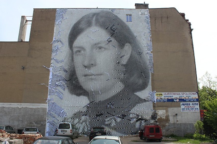 Mural na budynku przy ul. Przemysłowej 21
