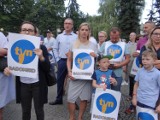 Protest w obronie wolnych mediów także w Radomsku. "Demokratyczny system wymaga, aby istniały niezależne media" ZDJĘCIA