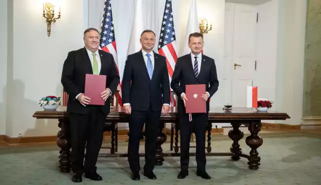 Umowa o wzmocnionej współpracy obronnej pomiędzy Polską a USA została podpisana 15 sierpnia. Są w niej zapewnienia o budowie obiektów wojskowych w Lublińcu.