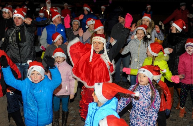 Amatorzy biegania mieli do pokonania około 3 km dokoła Galerii Sanowa w Przemyślu. Impreza miała charakter rekreacyjny.

