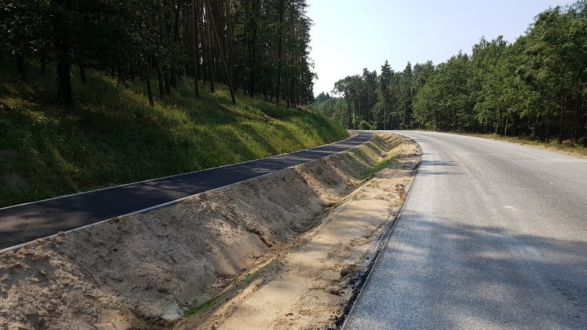 Trwają prace na drodze z Nietążkowa do Boguszyna FOTO