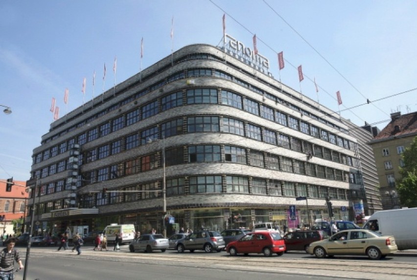 Renoma jest jednym z największych centrów handlowych we Wrocławiu