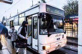 Biletu w autobusie i tramwaju MZK Toruń nie kupisz? Jest wniosek zakazujący sprzedaży przez kierowców i motorniczych! Czy przejdzie?