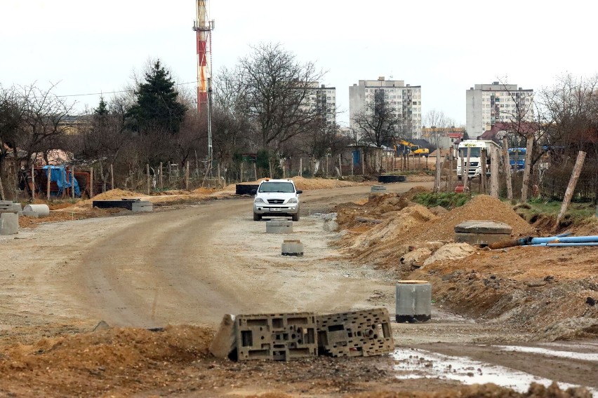 Legnica: Budowa zbiorczej drogi w okolicach ulicy Okrężnej, zobaczcie aktualne zdjęcia