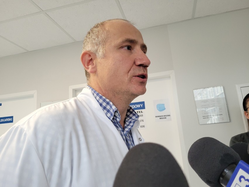 Dyrektor szpitala w Pile przeprasza pacjentów i wyjaśnia przyczyny weekendowego „korka” na SOR-ze