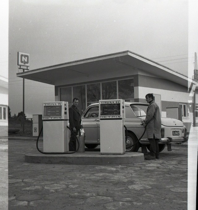 Fotograficzna podróż w czasie do Miastka, którego już nie ma.