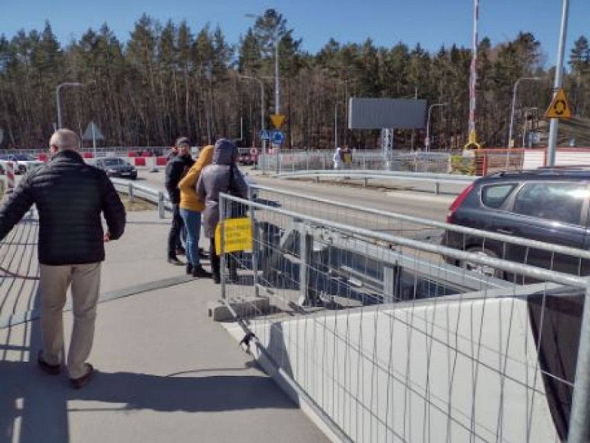 Wielkanocne przedpołudnie nad przekopem Mierzei Wiślanej