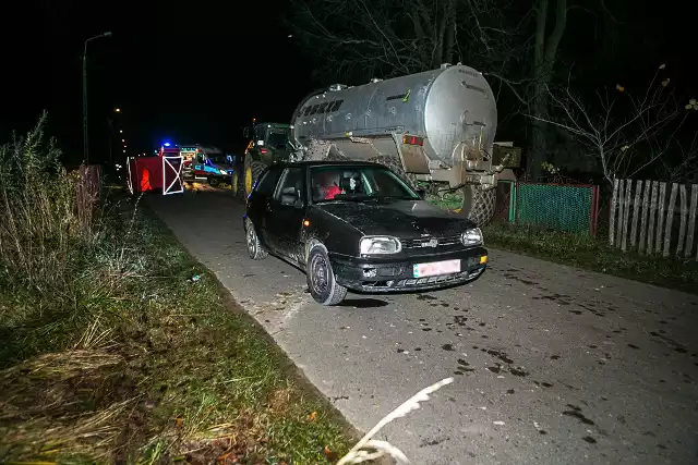 Śmiertelny wypadek w Bielanach. Nie żyje mężczyzna potrącony przez samochód