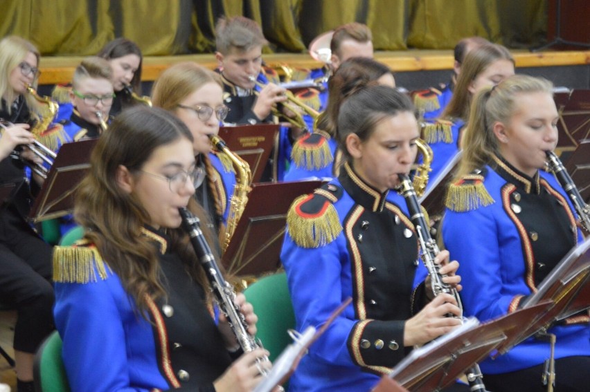 Orkiestra z Łapalic powróciła do Chmielna - rok temu była...