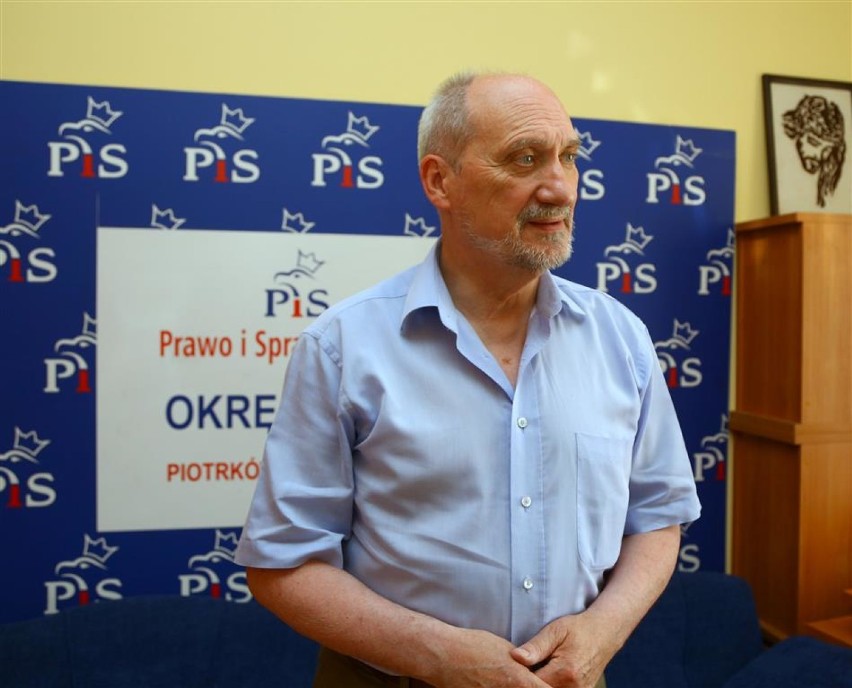 Antoni Macierewicz w Piotrkowie podczas konrerencji PiS