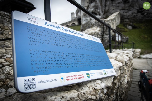 Trwa ostatnia faza akcji "Jura Bez Barier". Montowane są specjalne tablice pisane alfabetem  Braille'a przy zamkach na Szlaku Orlich Gniazd oraz w kluczowych miejscach regionu jak np. Jasna Góra.