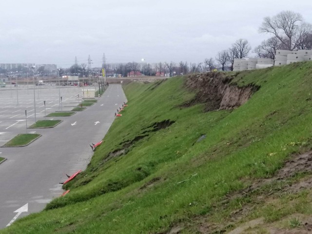 Tak wyglądała skarpa dzień po osunięciu się ziemi