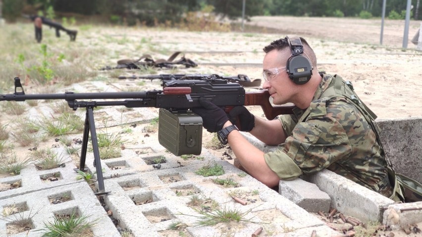 Sądeccy funkcjonariusze KaOSG szkolili się na poligonie w Nowej Dębie