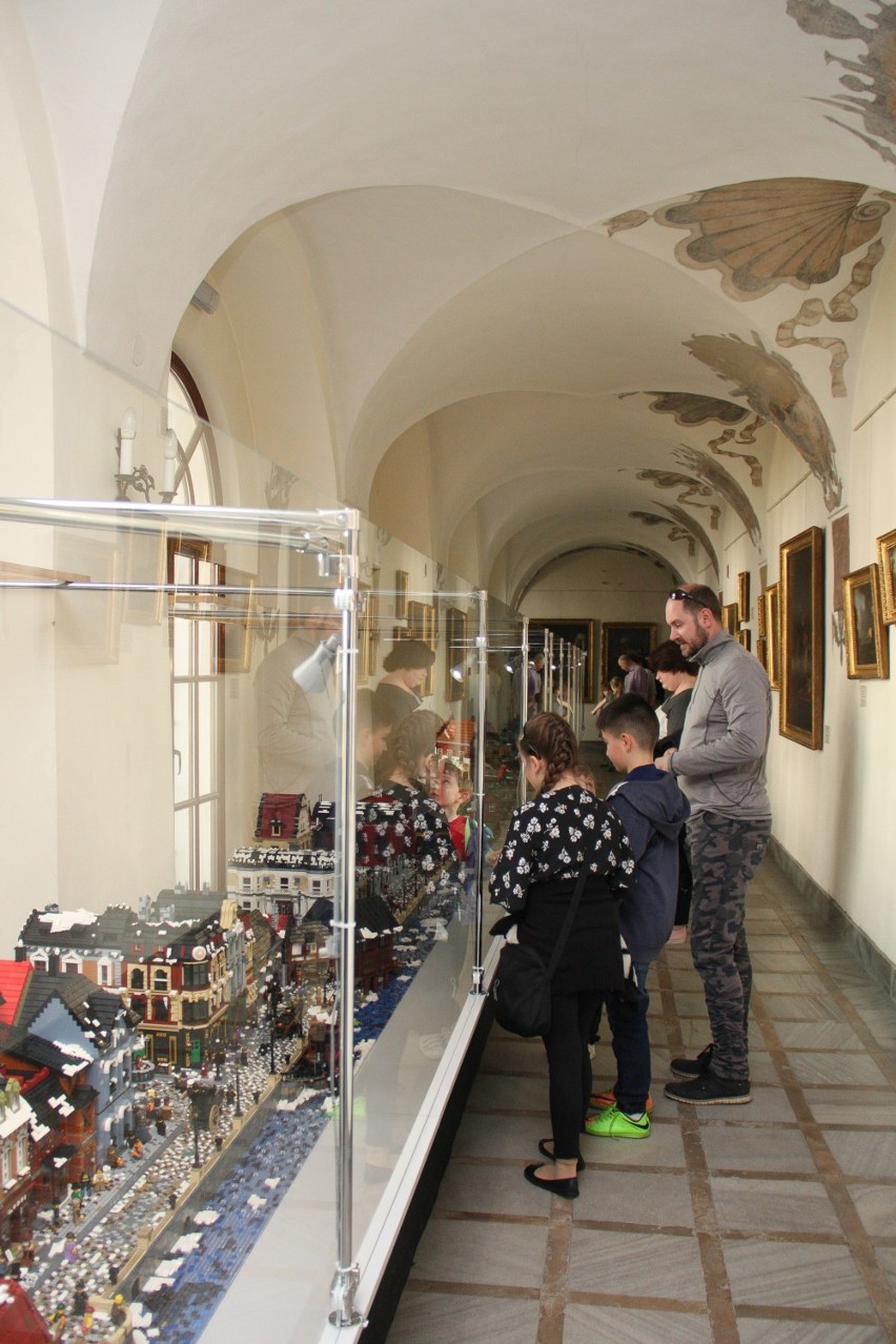 Wystawa "Historie klockami budowane II" w Muzeum Okręgowym w Rzeszowie [ZDJĘCIA Z WERNISAŻU]