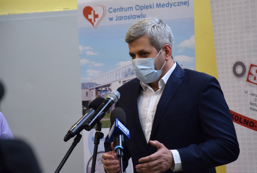 W Jarosławiu otworzyli w poniedziałek pierwszy, pilotażowy punkt szczepień w województwie podkarpackim