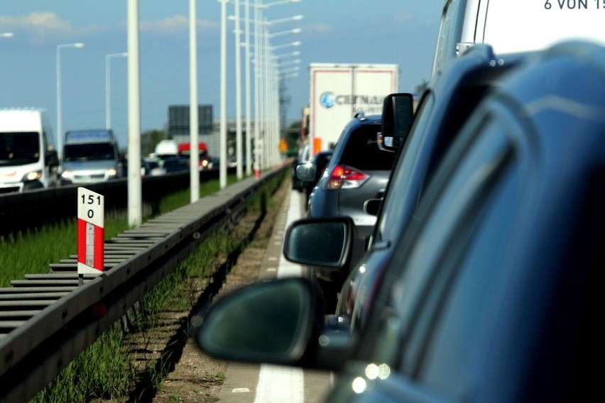 Uwaga, znów zatory na autostradzie A4. Ale jest dobra informacja dla kierowców...