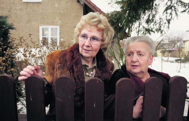 Krystyna Paterska (z pawej) i Barbara Łagoda, pacjentki pani doktor walczą o jej kontrakt