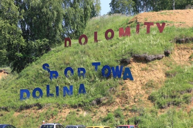 Ośrodek Dolomity Sportowa Dolina położony jest w sąsiedztwie jednych z największych wyrobisk dolomitu w Europie. Fot. Piotr A. Jeleń