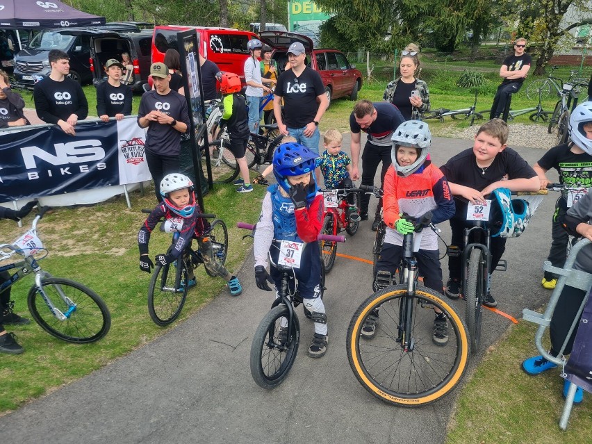 Ponad stu zawodników rywalizowało na torze pumptrack w Kudowie-Zdroju