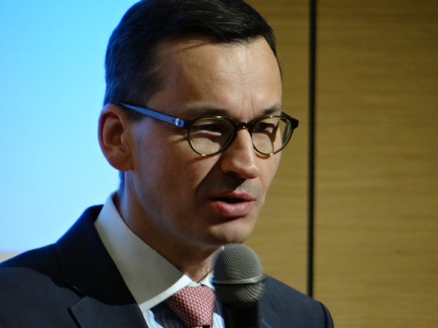 Wicepremier Mateusz Morawiecki w Zduńskiej Woli. Konferencja o wsparciu średnich miast [zdjęcia]