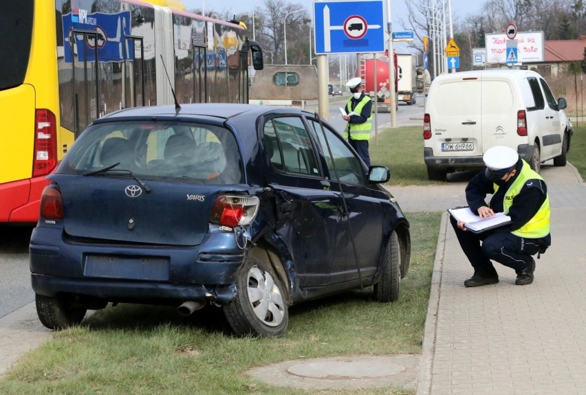 Kierowca może iść na kurs
Kierowca może nie chcieć czekać na...