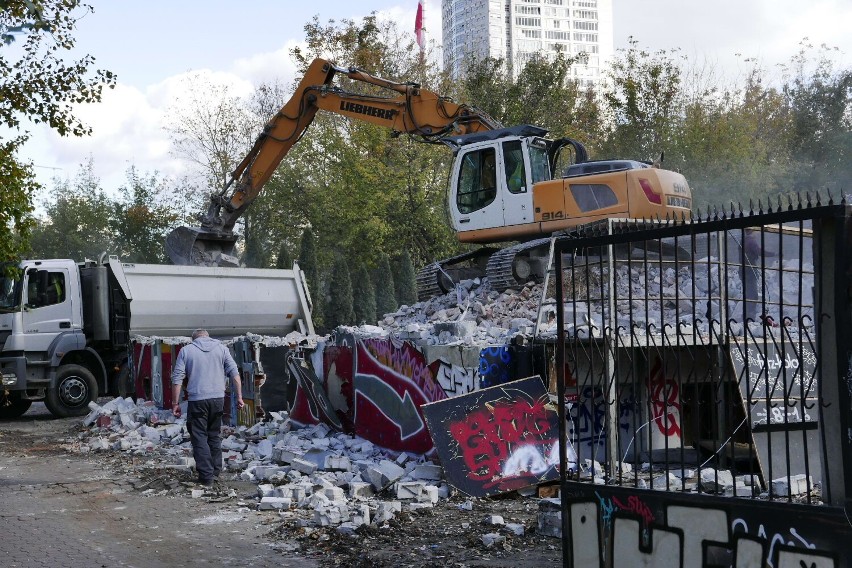 Trwa rozbiórka klubu Pogłos