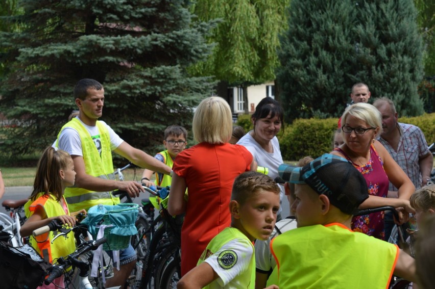 Gmina Wielichowo: Piknik rowerowy trzecioklasistów i ich rodziców! [ZDJĘCIA]