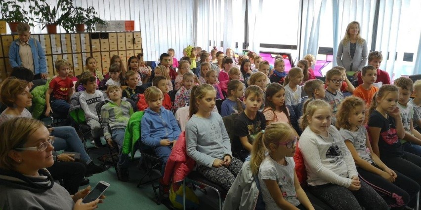 Mysłowice: Spotkanie uczniów z pisarką Barbarą Wicher