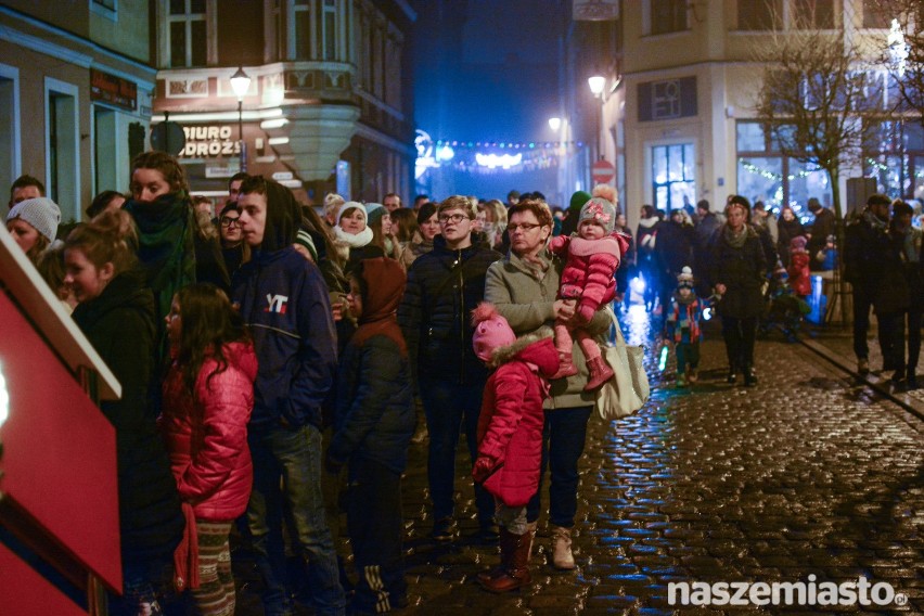 Ciężarówka Coca-Coli przyciągnęła tłumy na Rynek [wideo, zdjęcia]