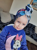 Dwuletnia Hania pilnie potrzebuje 300 tys. złotych na leczenie. Nie pozwólmy, by pokonał ją rak