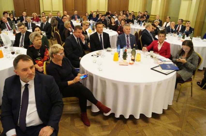 Powiat pucki został laureatem konkursu Samorządowy Lider Edukacji 2019