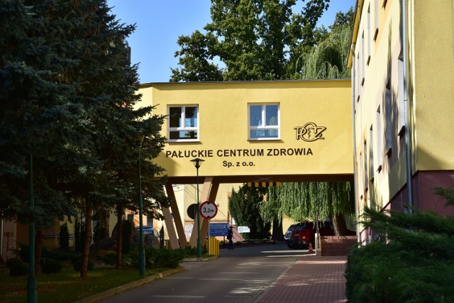 Oddział wewnętrzny szpitala w Żninie zamknięty. - Pozostałe  funkcjonują normalnie - informuje Marek Gotowała, dyrektor Pałuckiego Centrum Zdrowia.