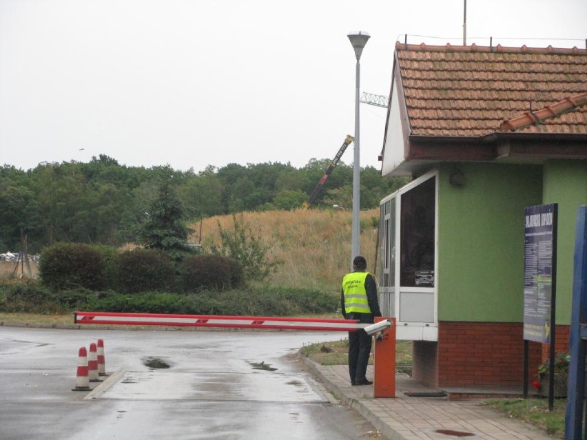 Wypadek na składowisku w Ostrowie. Betonowy blok przygniótł mężczyznę